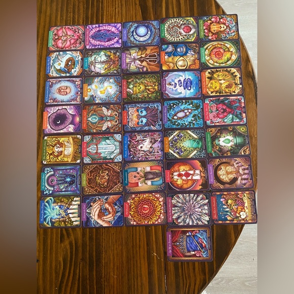 Crystallary & Herbiary oracle cards by Maia toll - Picture 3 of 5
